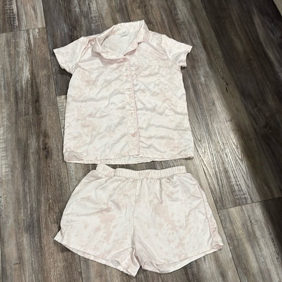Girls' Satin Pajama Set - art class 14 - Picture 1 of 5